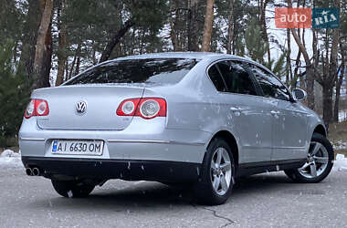 Седан Volkswagen Passat 2010 в Киеве