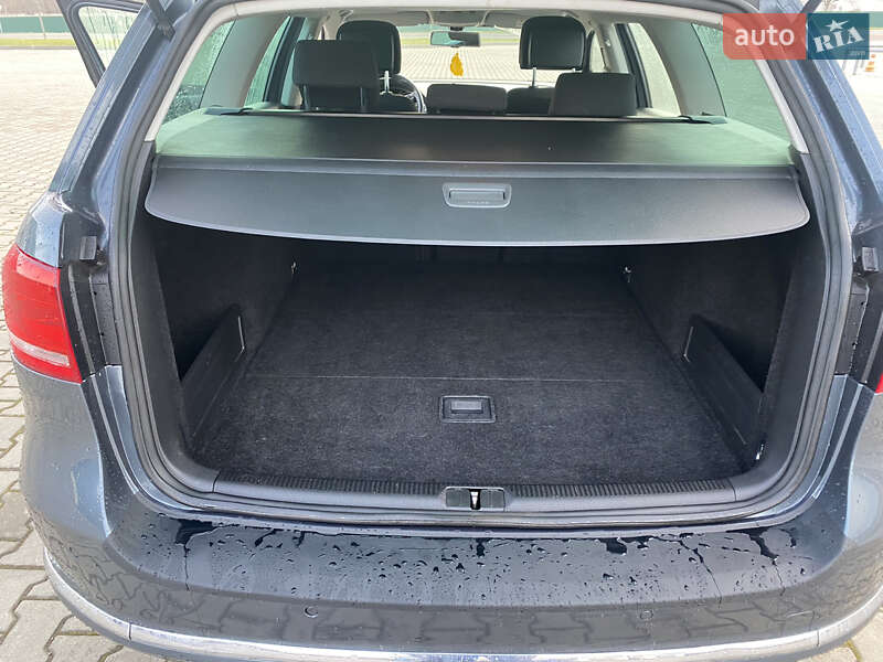 Універсал Volkswagen Passat 2014 в Івано-Франківську