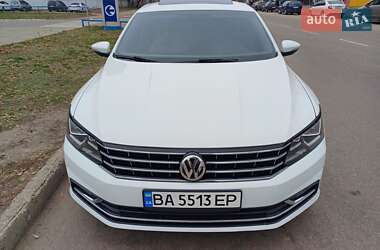 Седан Volkswagen Passat 2016 в Олександрії