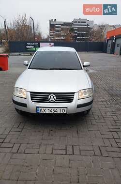 Седан Volkswagen Passat 2002 в Харькове