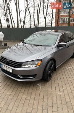 Седан Volkswagen Passat 2014 в Тернополе