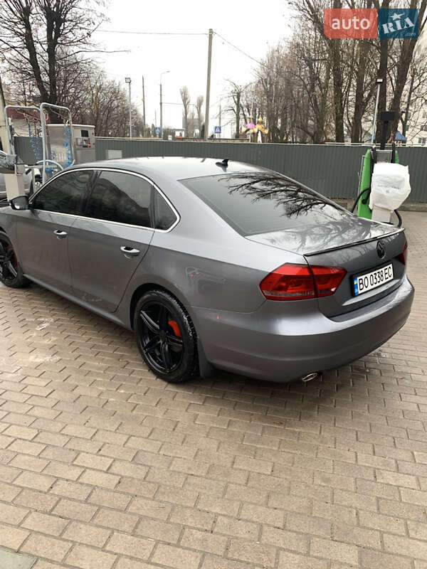 Седан Volkswagen Passat 2014 в Тернополі