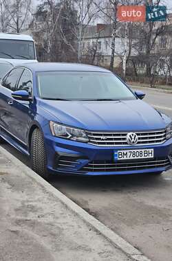 Седан Volkswagen Passat 2016 в Сумах