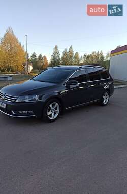 Универсал Volkswagen Passat 2011 в 