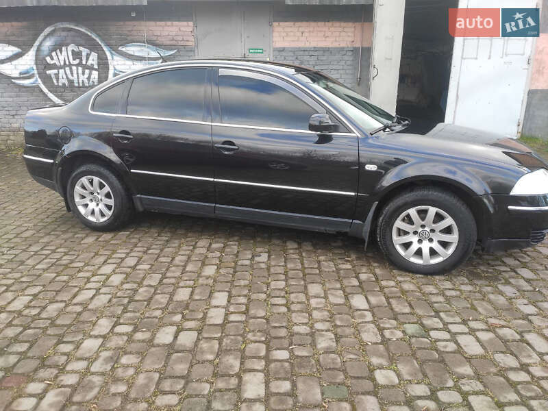 Седан Volkswagen Passat 2003 в Шептицькому