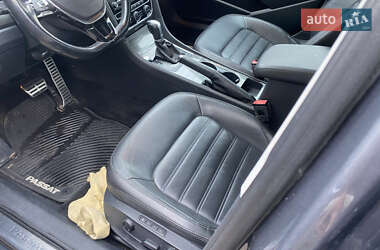Седан Volkswagen Passat 2017 в 