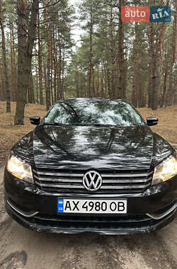 Седан Volkswagen Passat 2013 в Кременчуці