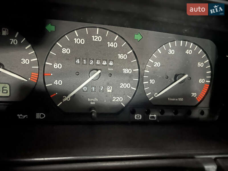 Універсал Volkswagen Passat 1994 в Житомирі