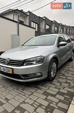 Универсал Volkswagen Passat 2013 в Черновцах