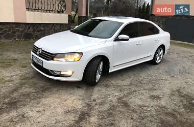 Седан Volkswagen Passat 2012 в Львове