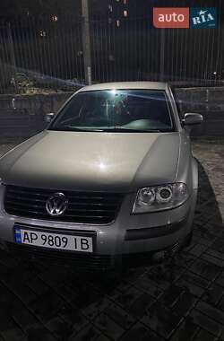 Седан Volkswagen Passat 2002 в Запорожье