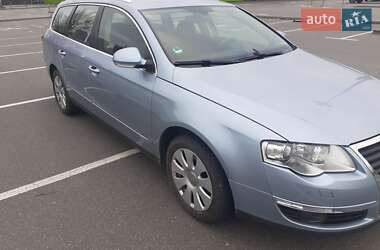 Універсал Volkswagen Passat 2009 в Києві