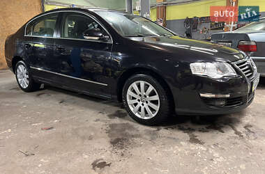 Седан Volkswagen Passat 2008 в Києві