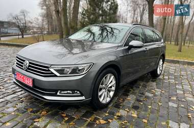 Універсал Volkswagen Passat 2015 в Києві