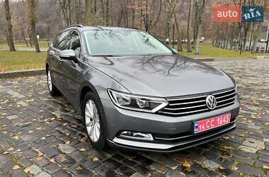 Універсал Volkswagen Passat 2015 в Києві