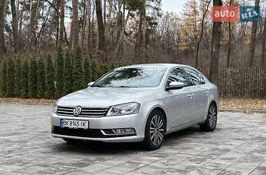 Седан Volkswagen Passat 2012 в Луцьку