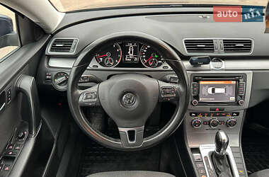 Универсал Volkswagen Passat 2012 в Киеве