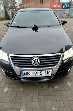 Седан Volkswagen Passat 2006 в Березному