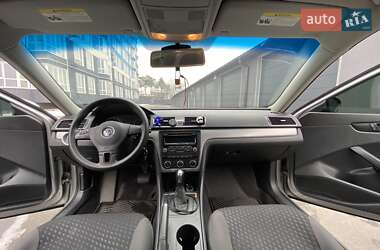 Седан Volkswagen Passat 2011 в Чернигове