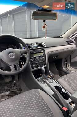 Седан Volkswagen Passat 2011 в Чернигове