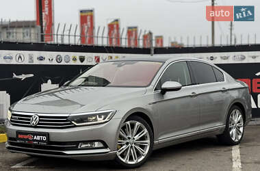 Седан Volkswagen Passat 2014 в 