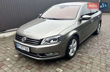 Седан Volkswagen Passat 2013 в Києві