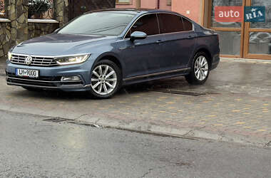 Седан Volkswagen Passat 2015 в Сваляве