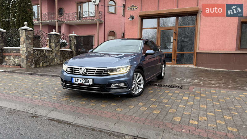 Седан Volkswagen Passat 2015 в Сваляве