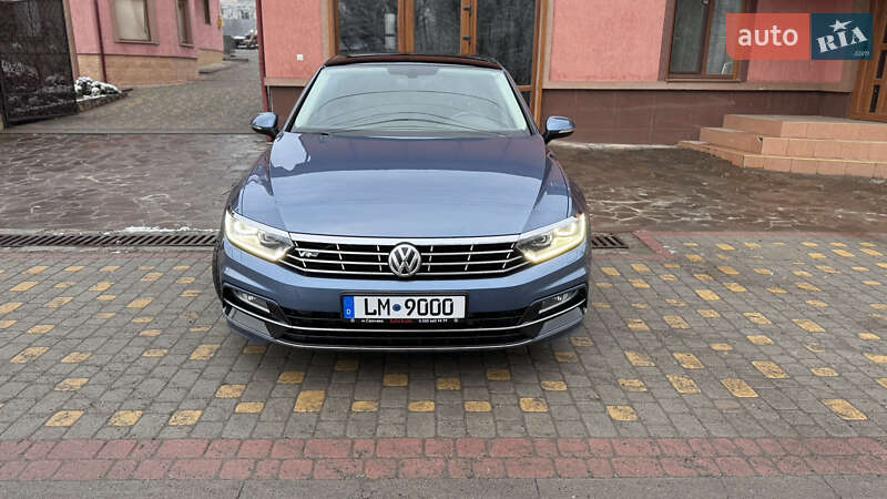Седан Volkswagen Passat 2015 в Сваляве
