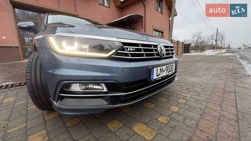 Седан Volkswagen Passat 2015 в Сваляве