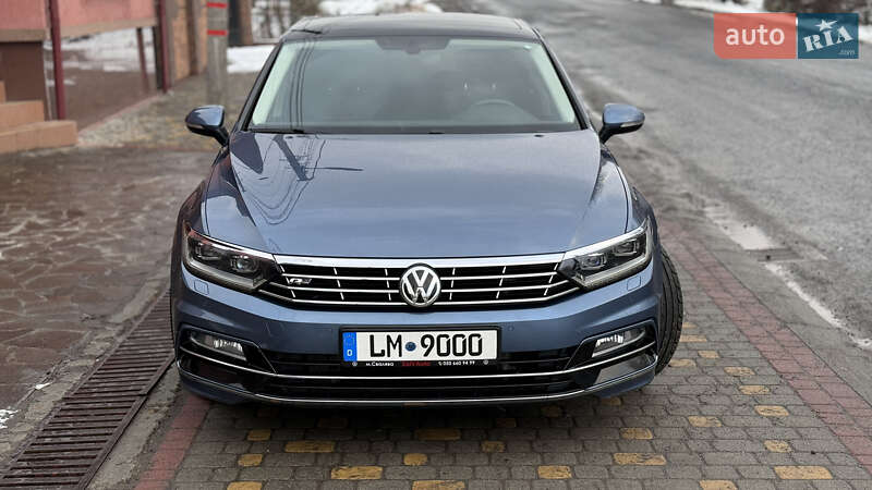 Седан Volkswagen Passat 2015 в Сваляве