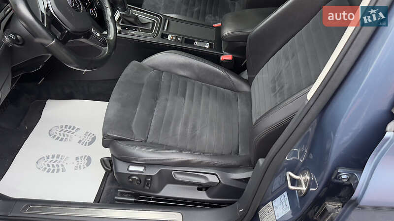 Седан Volkswagen Passat 2015 в Сваляве