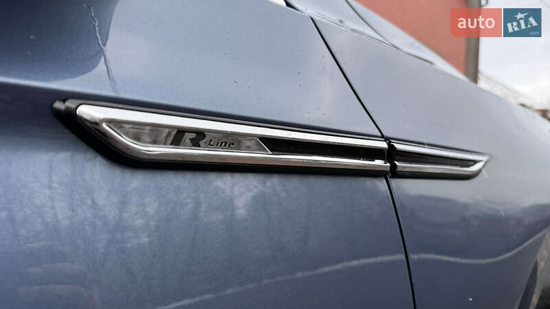 Седан Volkswagen Passat 2015 в Сваляве