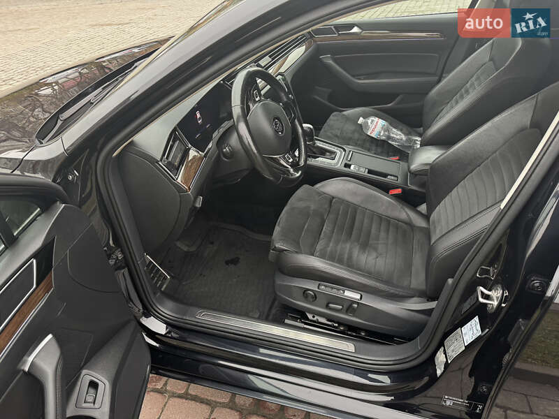 Седан Volkswagen Passat 2017 в Львове фото 25 Седан Volkswagen Passat 2017 в Львове