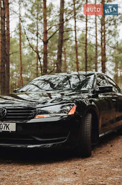 Седан Volkswagen Passat 2012 в Овручі