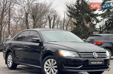 Седан Volkswagen Passat 2013 в Миколаєві