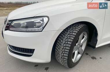 Седан Volkswagen Passat 2014 в Львове