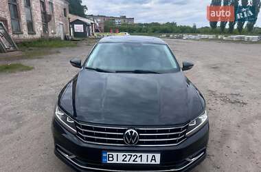 Седан Volkswagen Passat 2016 в Львові