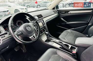 Седан Volkswagen Passat 2014 в Харкові