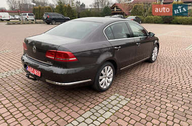 Седан Volkswagen Passat 2011 в Львові