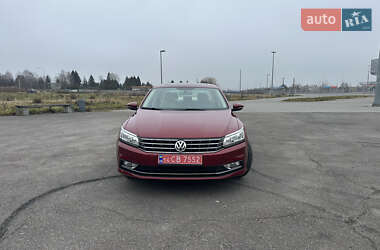 Седан Volkswagen Passat 2017 в Львове