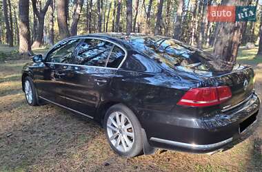 Седан Volkswagen Passat 2012 в 