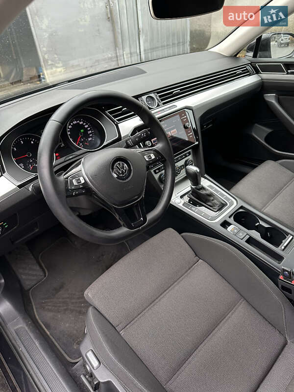 Седан Volkswagen Passat 2015 в Кропивницком фото 7 Седан Volkswagen Passat 2015 в Кропивницком