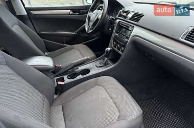 Седан Volkswagen Passat 2012 в 