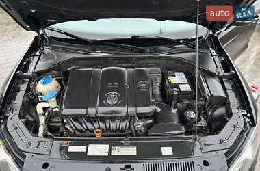 Седан Volkswagen Passat 2012 в 