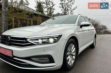 Універсал Volkswagen Passat 2021 в Києві