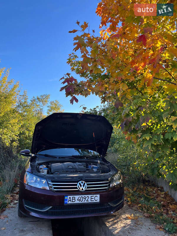 Седан Volkswagen Passat 2012 в Шаргороді