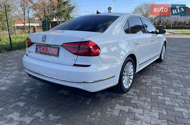 Седан Volkswagen Passat 2016 в Ужгороді