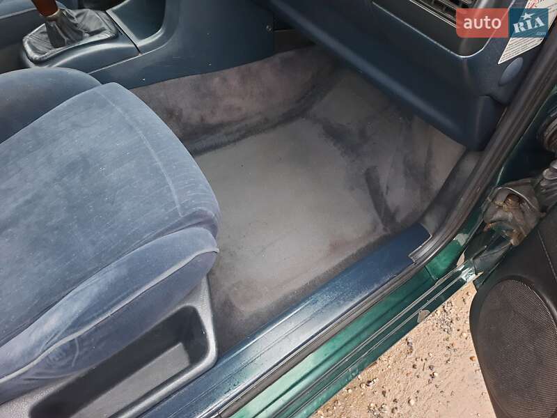 Универсал Volkswagen Passat 1996 в Мурованых Куриловцах