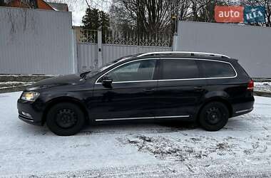 Універсал Volkswagen Passat 2013 в Бобровиці